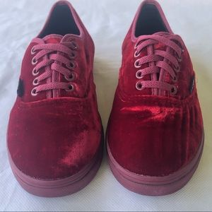 VANS Burgundy Red Velvet Sneakers Flats Womens 7